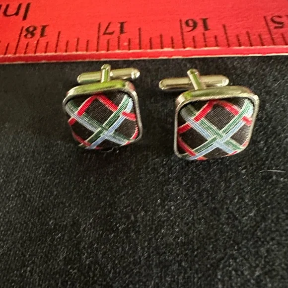 Vera Bradley Geometric Cufflinks in Black Red and Green with Box - Picture 3 of 6